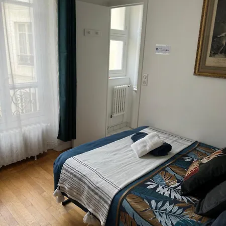 Apartment Beautiful Nearby Champs Elysees Paris