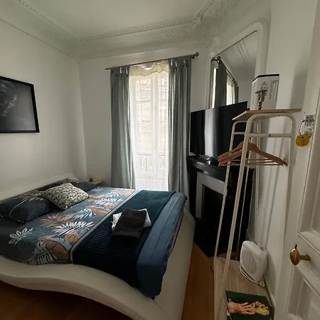 Apartment Beautiful Nearby Champs Elysees Paris